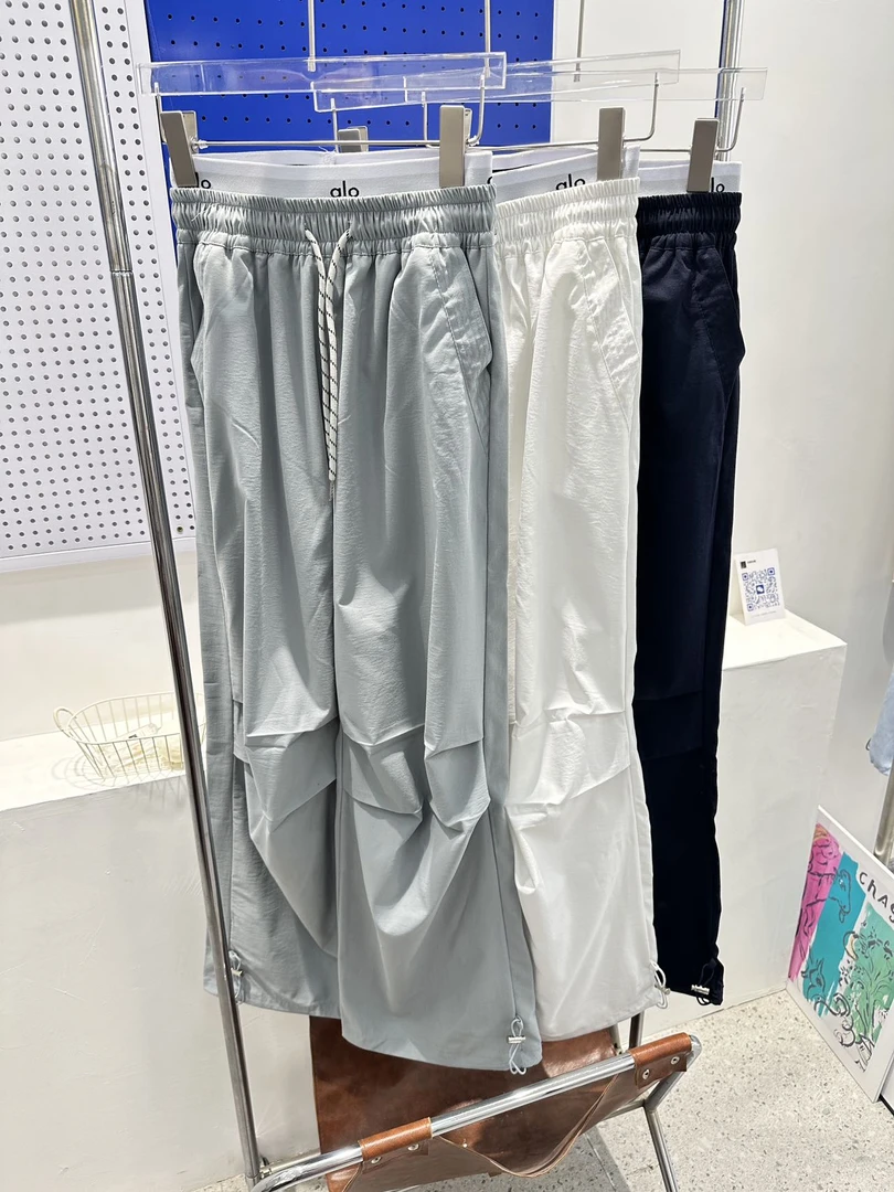 幺零零 新款腰头拼接卫裤休闲百搭女伞兵裤