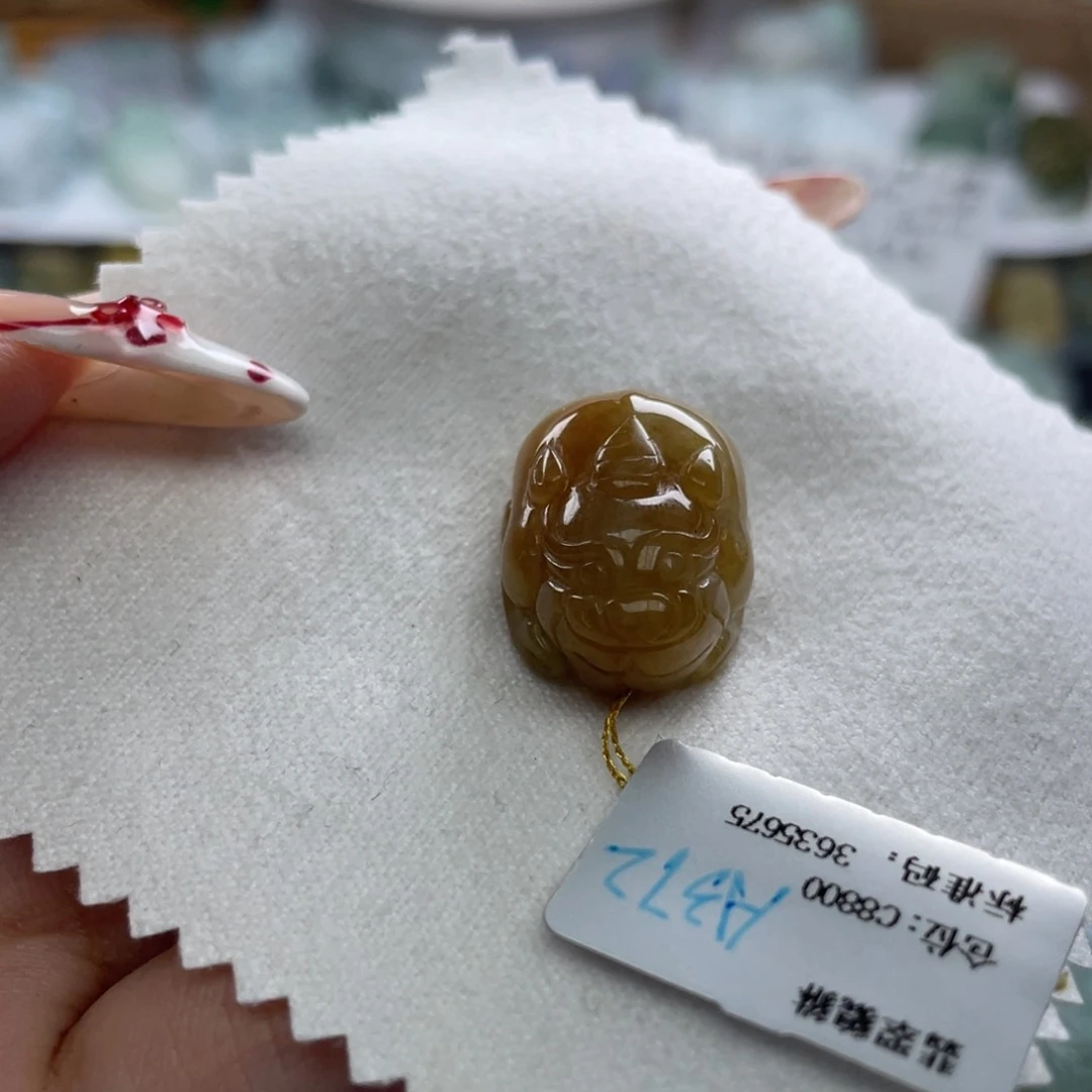 颈饰未镶嵌翡翠貔貅51