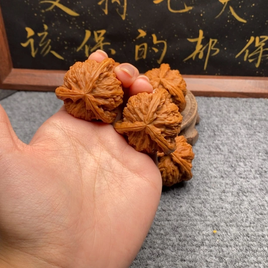 【闪购商品】吊坠文玩核桃7**8