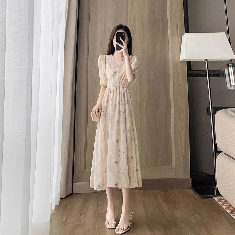 2025新款新款夏季优雅雪纺花朵连衣裙女气质V领束腰中长款A字裙