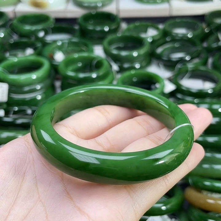 和田玉（碧玉）手镯未镶嵌