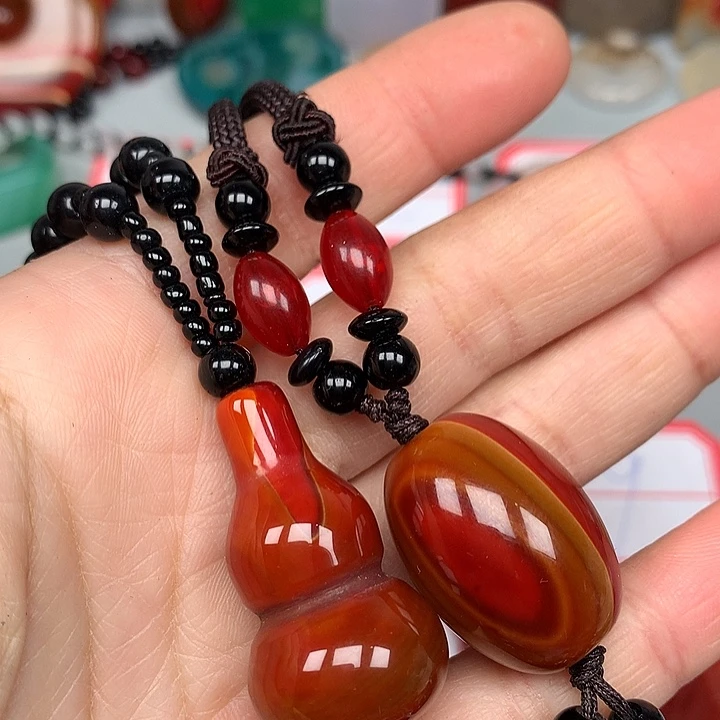 小****玛瑙/玉髓未镶嵌颈饰