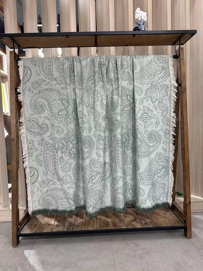 150*200外贸订单航空万能毯  腰果花