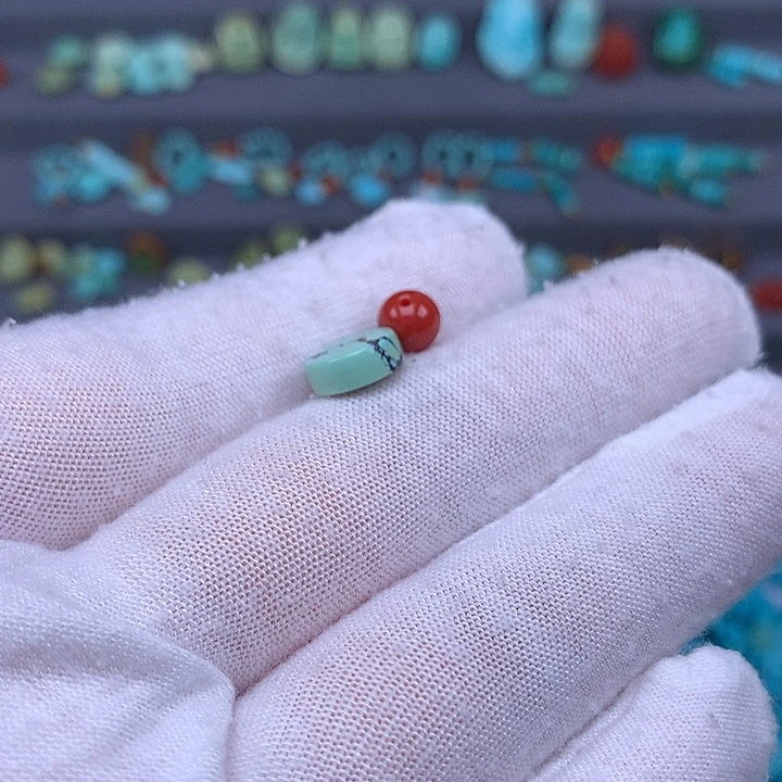 南红玛瑙未镶嵌珠宝奇石