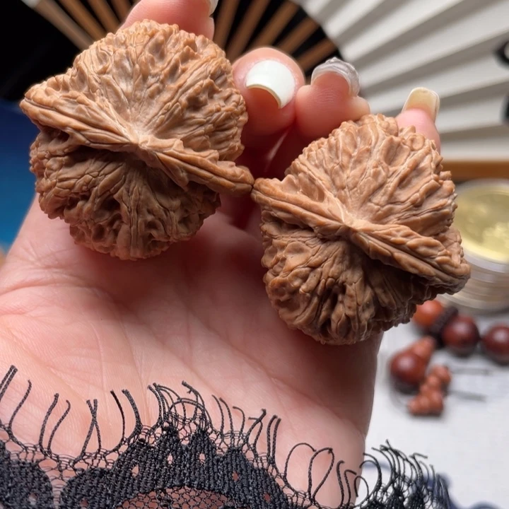 文玩核桃把件白狮子42