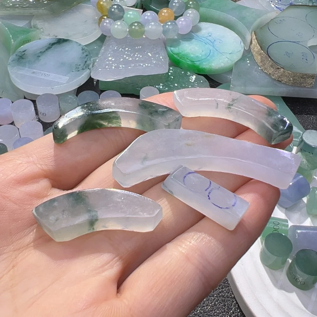 定制翡翠未镶嵌翡翠