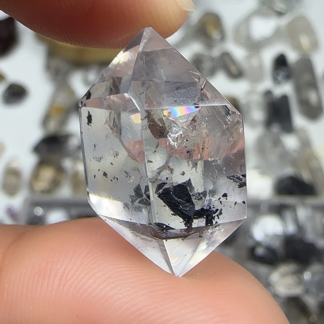 水晶未镶嵌珠宝半成品闪灵双尖随形