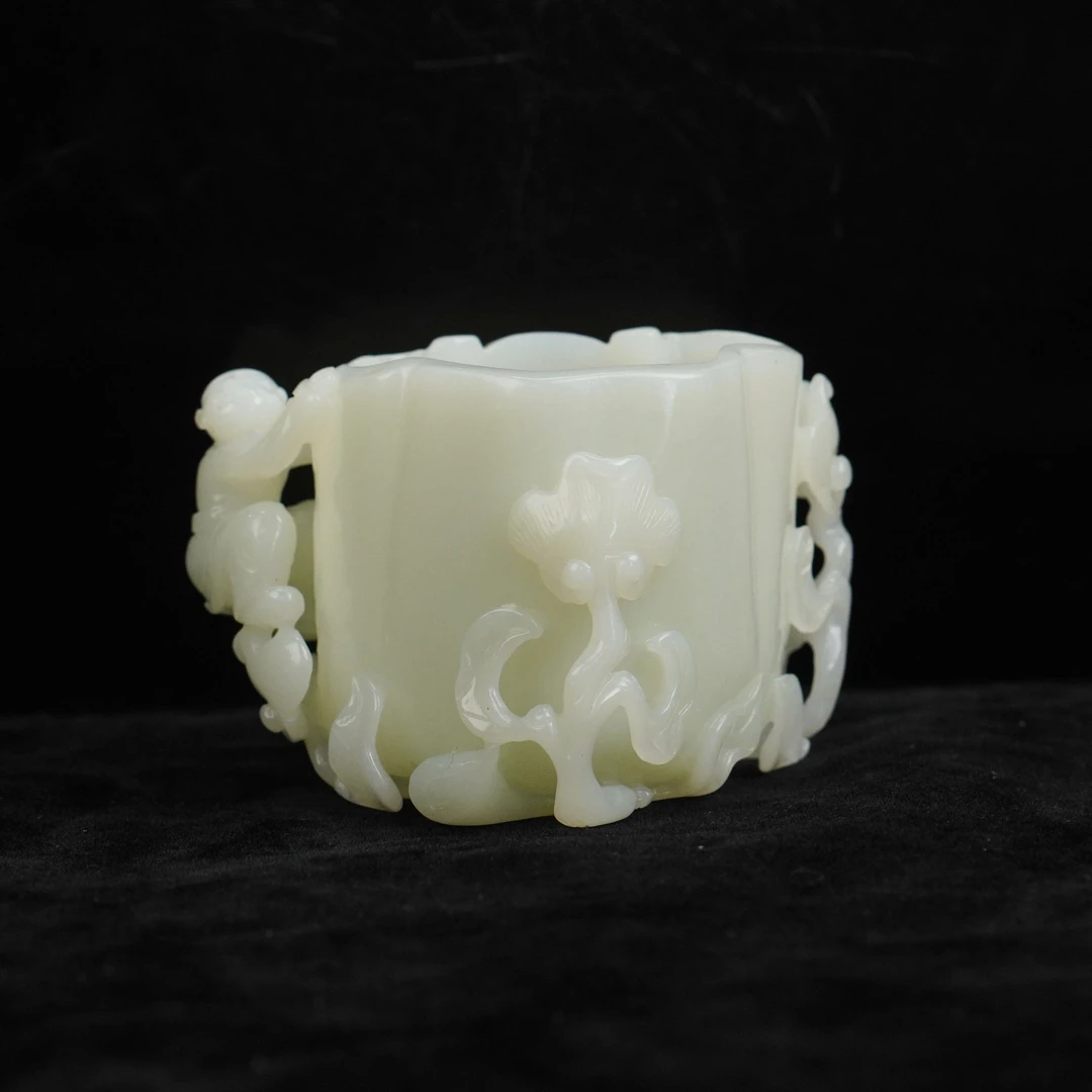 【清】白玉童子灵芝洗（高5.2cm宽8cm重145g）