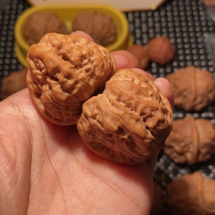 把件文玩核桃掐腰八腿开背肌肉蛙