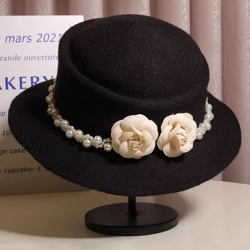 法式赫本风珍珠花朵礼帽女秋冬新款优雅气质渔夫帽显脸小保暖帽子