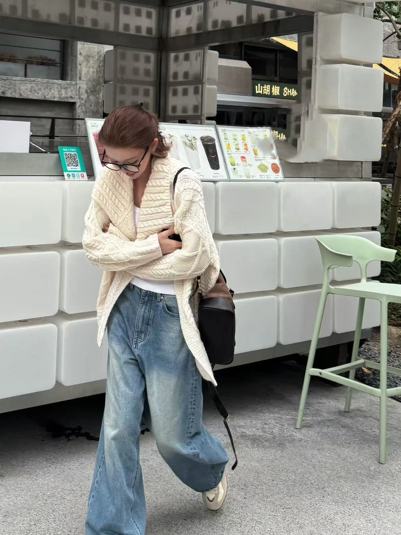 R-HER【绞花毛衣】法式高克重立体绞花翻领老钱针织毛衣RC25080416