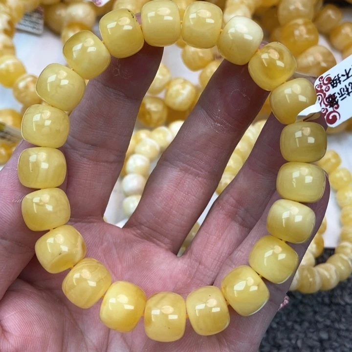 琥珀未镶嵌珠宝奇石15