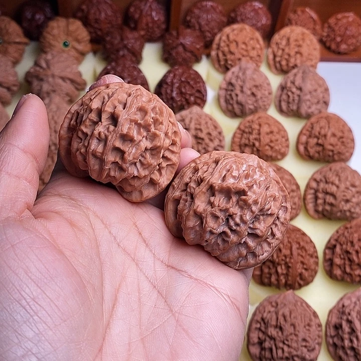 【闪购商品】文玩核桃把件穆****花44苹果园