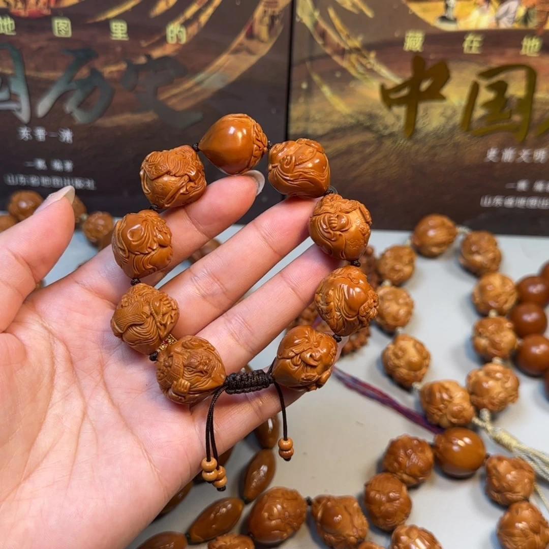 楊***生吊坠橄榄核群仙会
