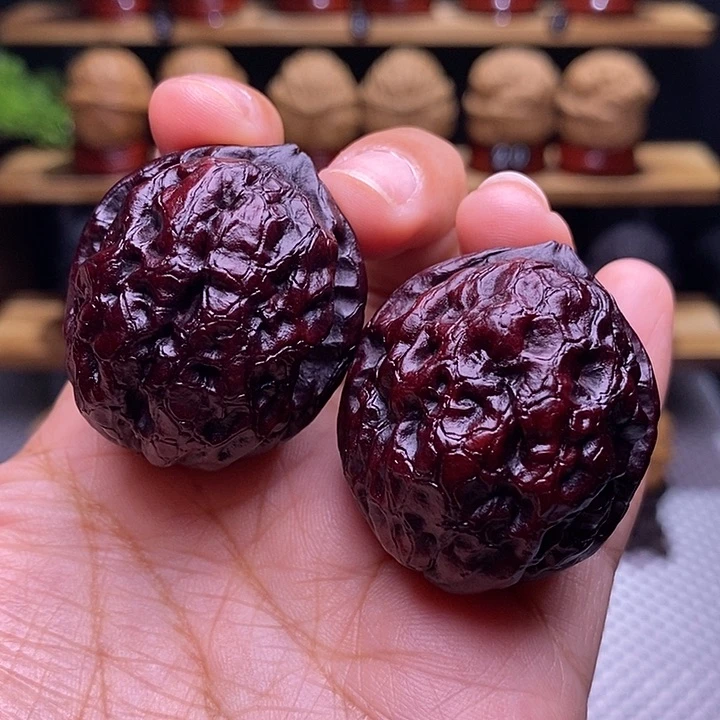 文玩核桃吊坠石班虎地焖36