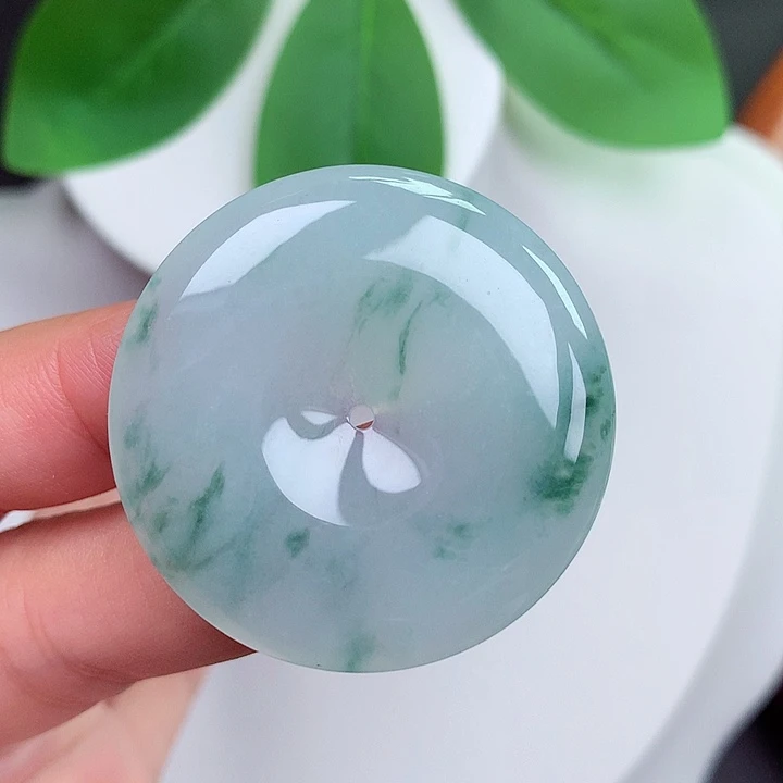 颈饰未镶嵌翡翠平安扣 35.6x5.9mm