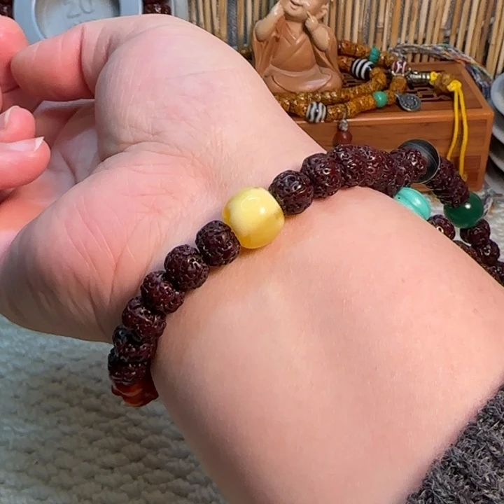 袁****金刚菩提吊坠9mm老树王单圈，素圈手串