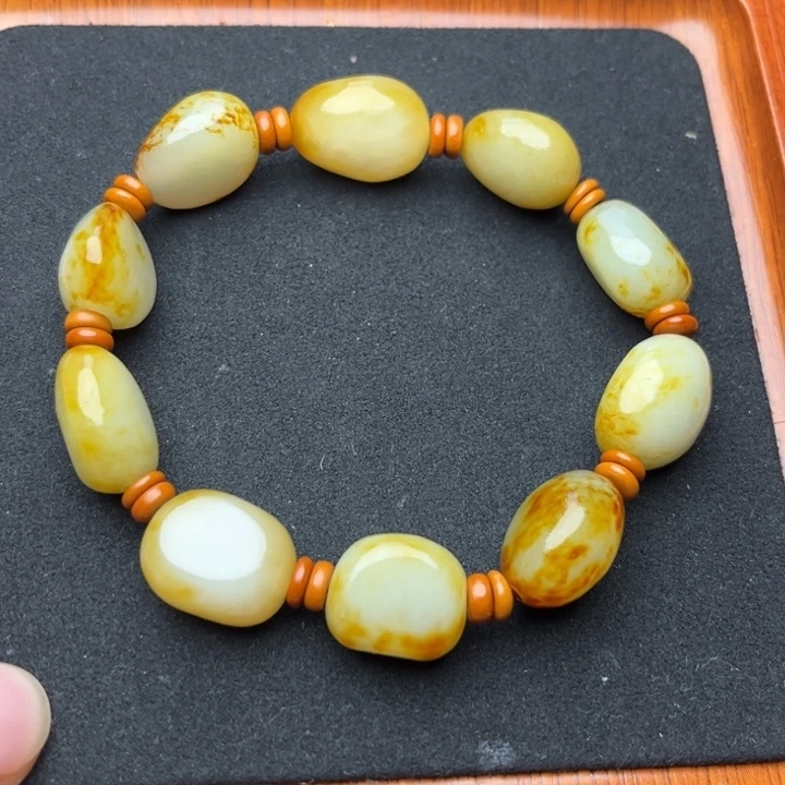 和田玉未镶嵌手链