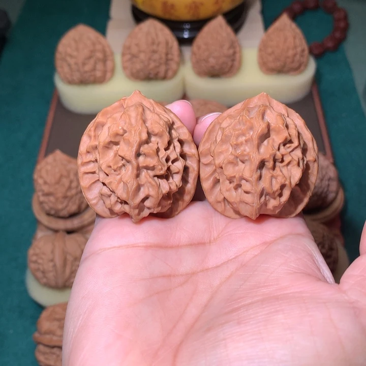 核桃文玩核桃把件龙鳞