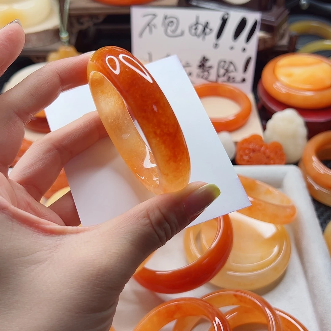 石英质玉（黄龙玉）未镶嵌手镯阳****?