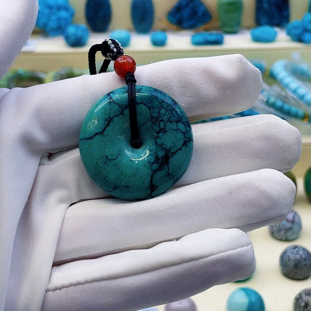 绿松石未镶嵌挂件