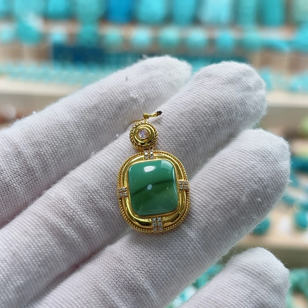 绿松石18K金镶嵌珠宝奇石