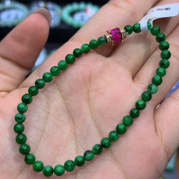 翡翠手链未镶嵌翡翠