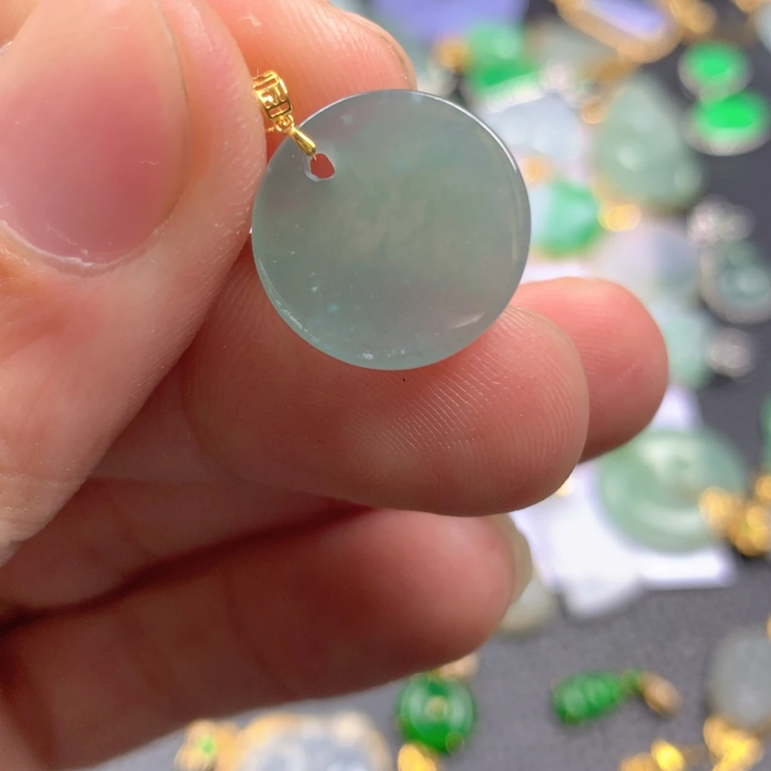 【闪购商品】翡翠颈饰18K金镶嵌翡翠