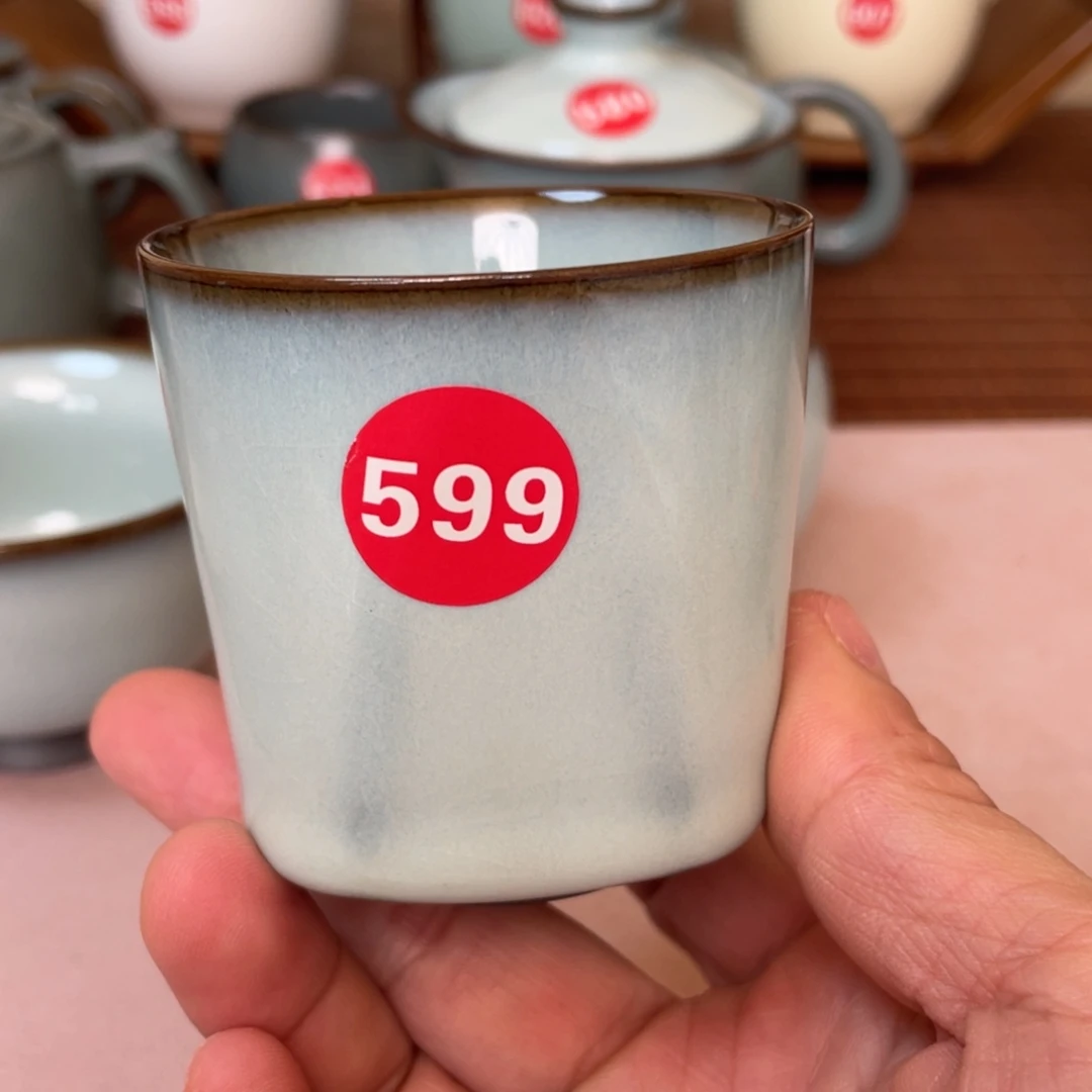 瓷片开播福利。。。。。。。