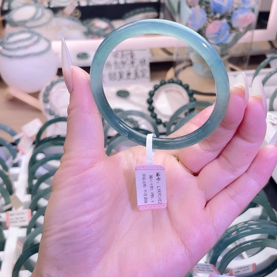 翡翠未镶嵌手镯54-55圈