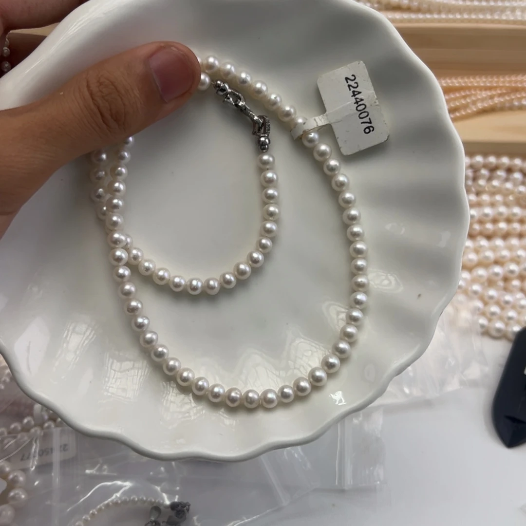 颈饰淡水珍珠未镶嵌