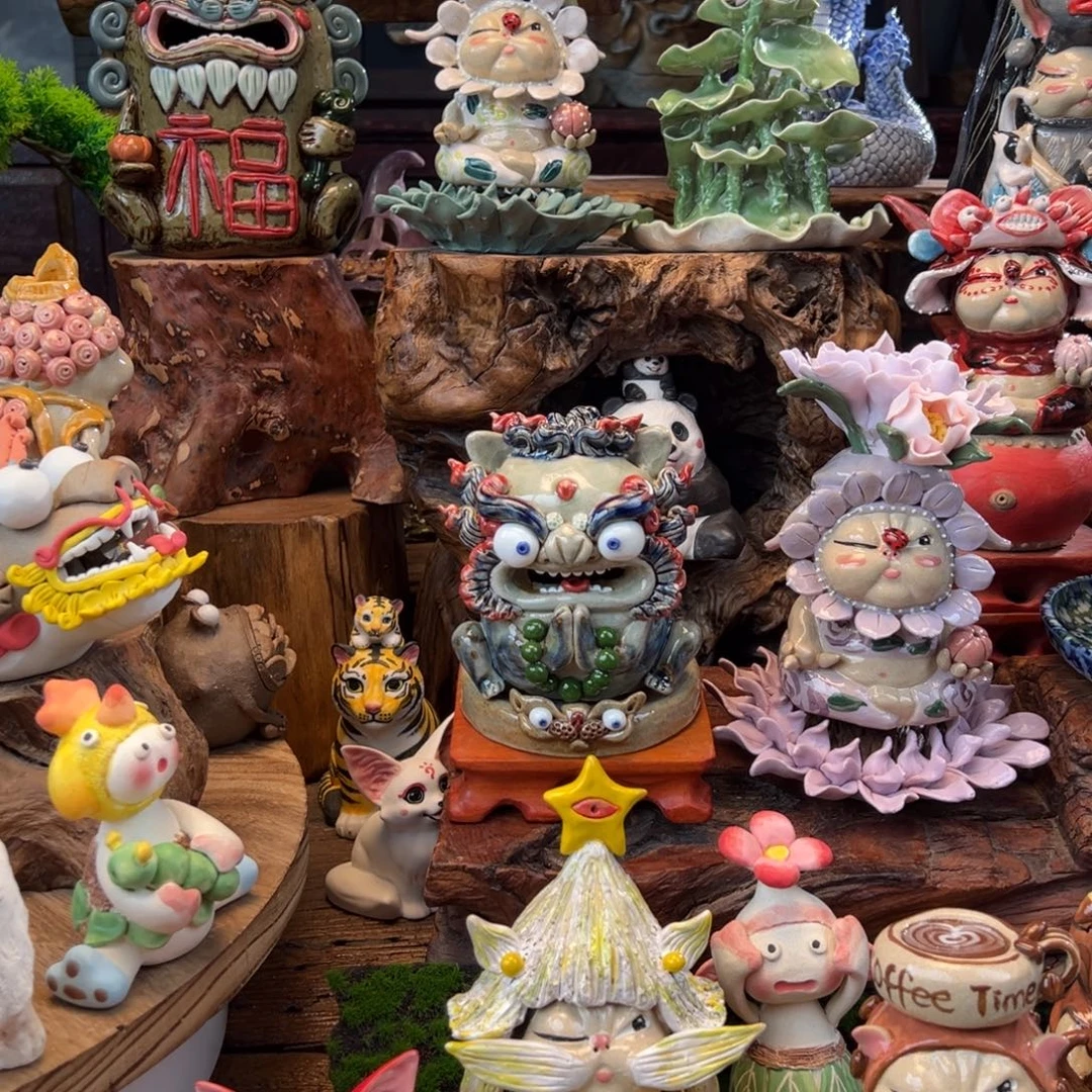 我***装小镇青花每日有新品