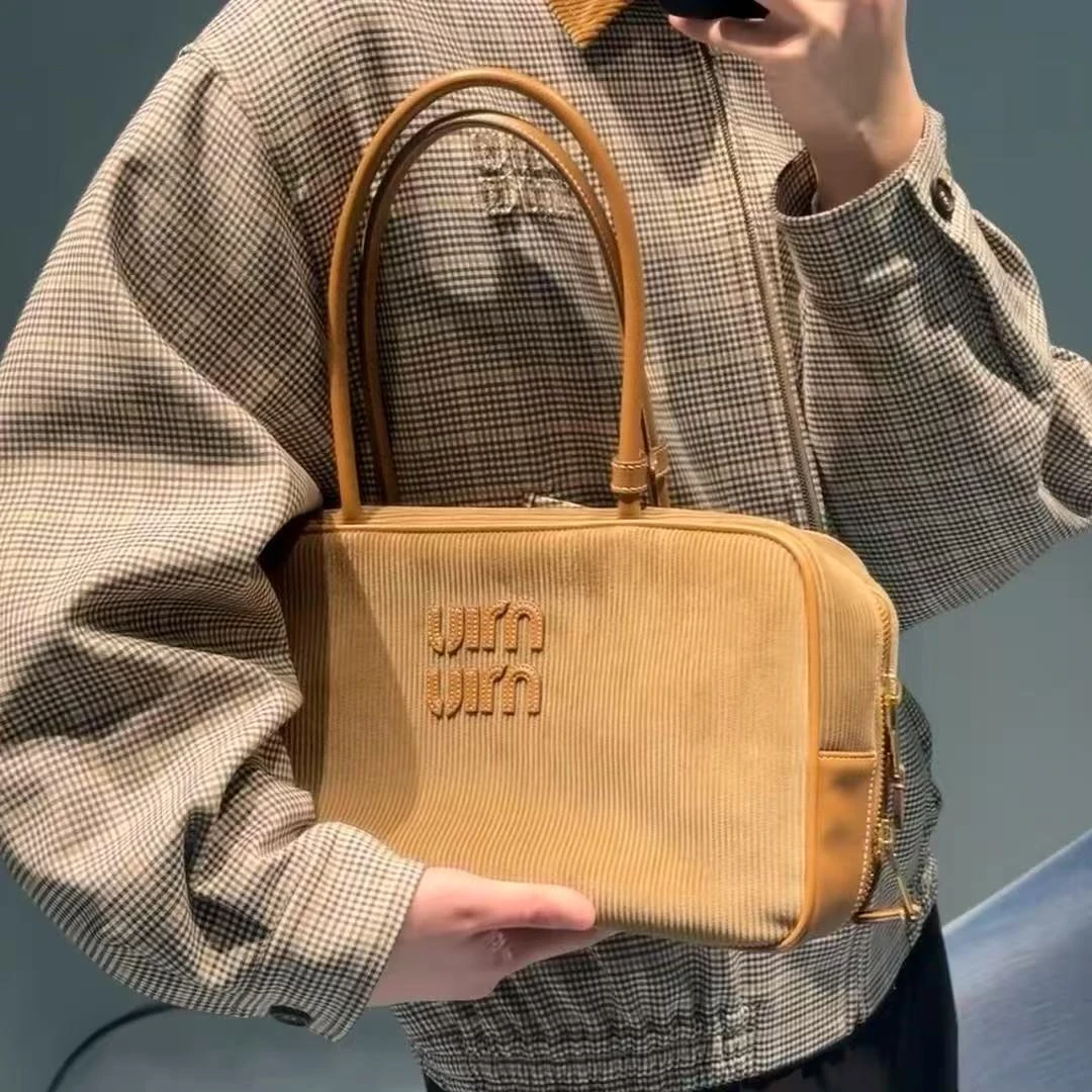MIU MIU/缪缪 单肩包 单肩包 mx7497/2504