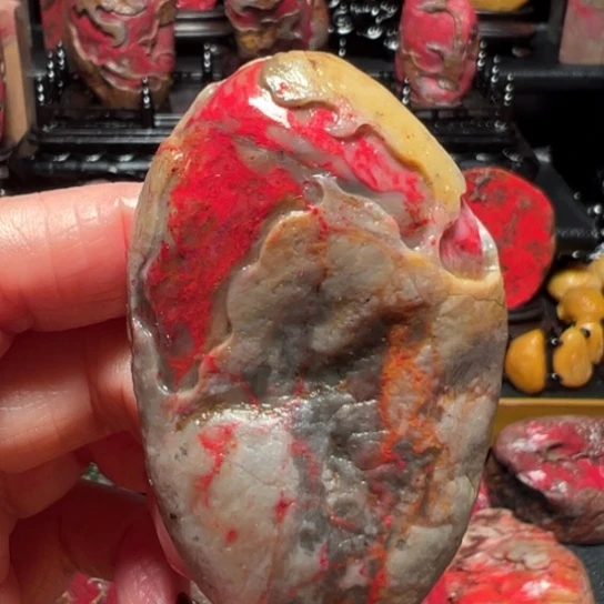 昌化鸡血石原石手把