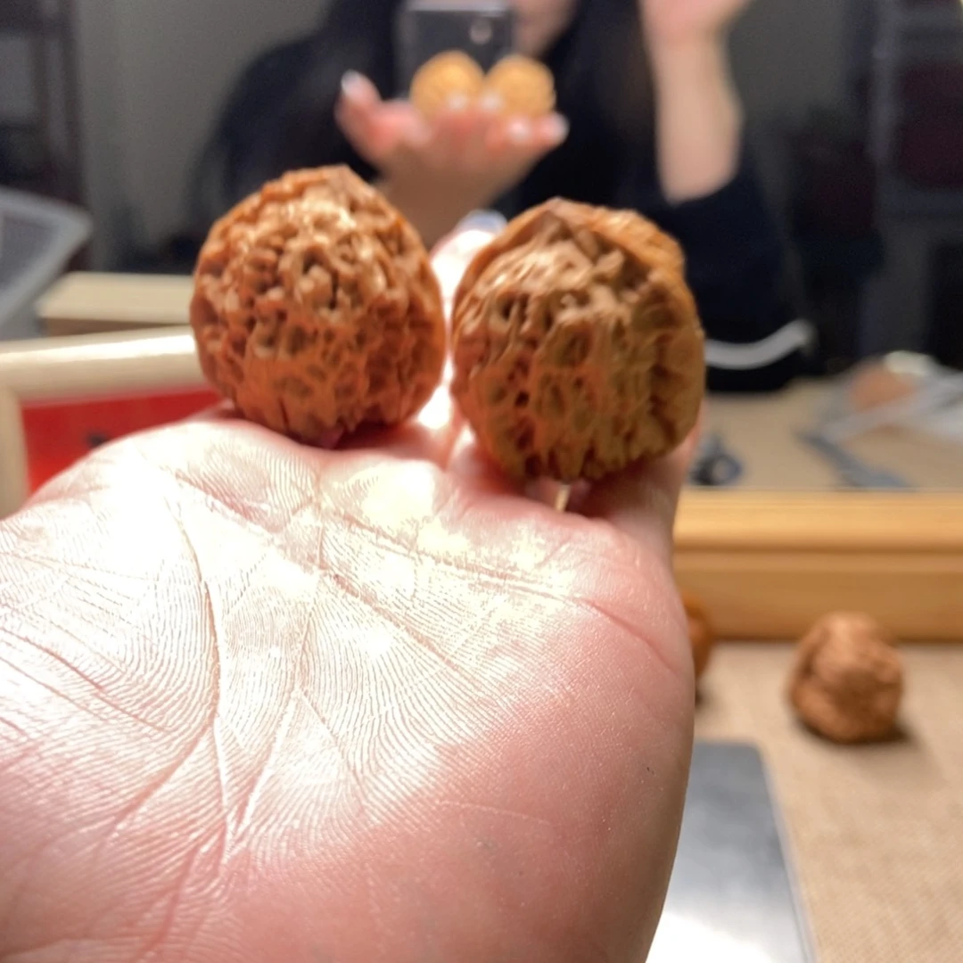 文玩核桃吊坠鱼鳞纹马蹄30