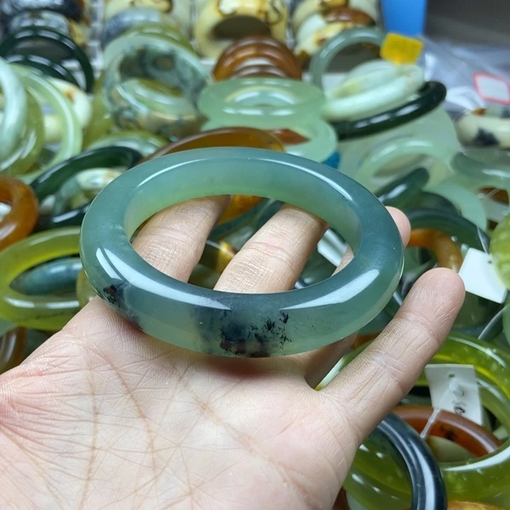 蛇纹石玉未镶嵌手镯琳*