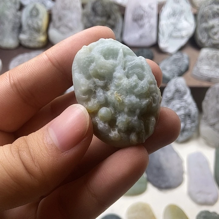 定制翡翠未镶嵌翡翠