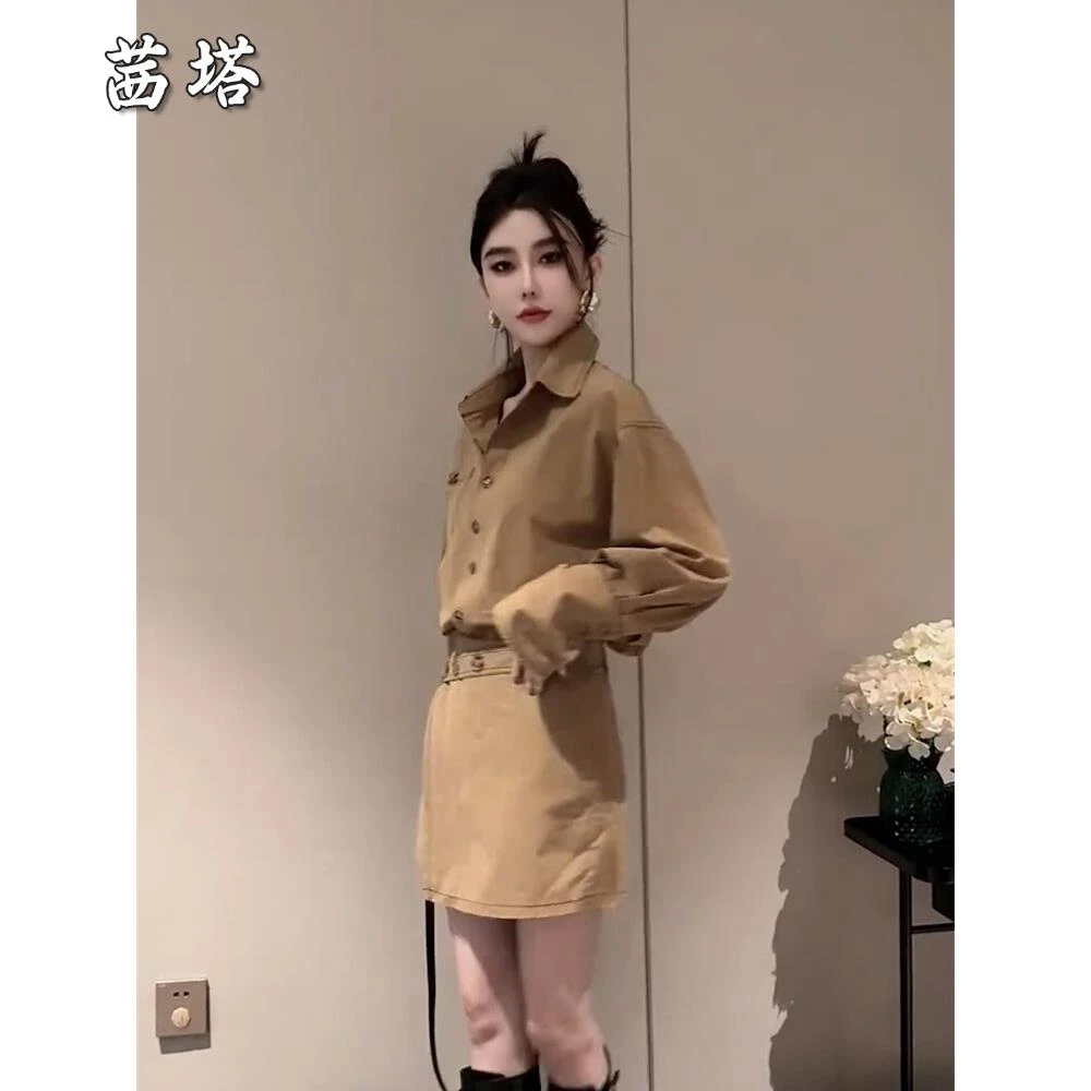 高端设计感港风连衣裙2025时尚百搭秋季女性辣妹穿盐式街头两件套