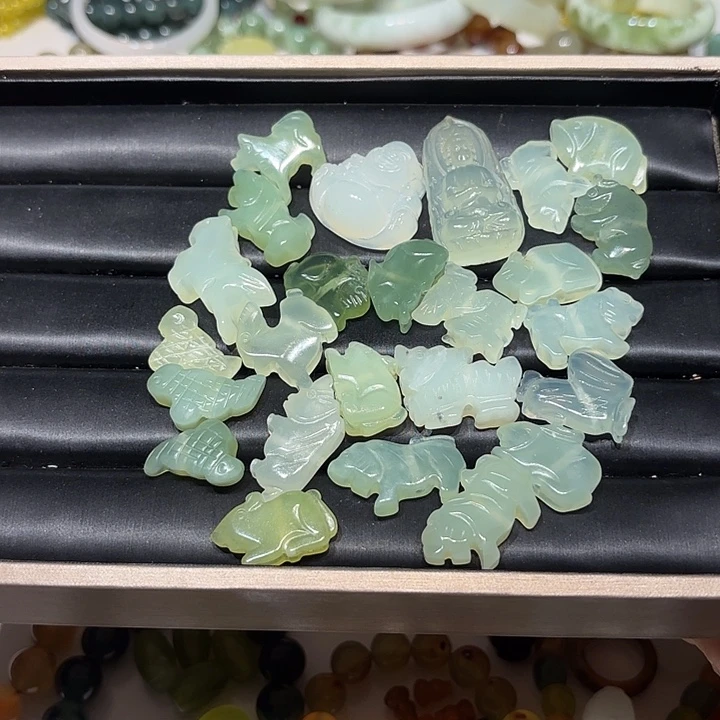 我***我蛇纹石玉未镶嵌手串