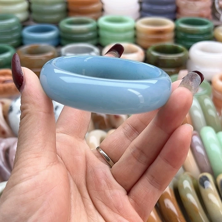 石英质玉手镯合金就***的