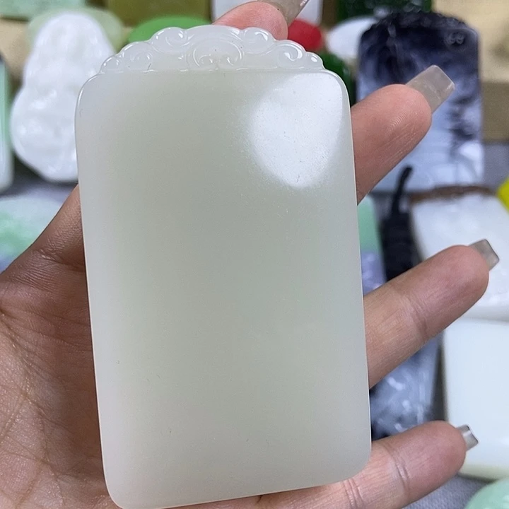 颈饰未镶嵌和田玉