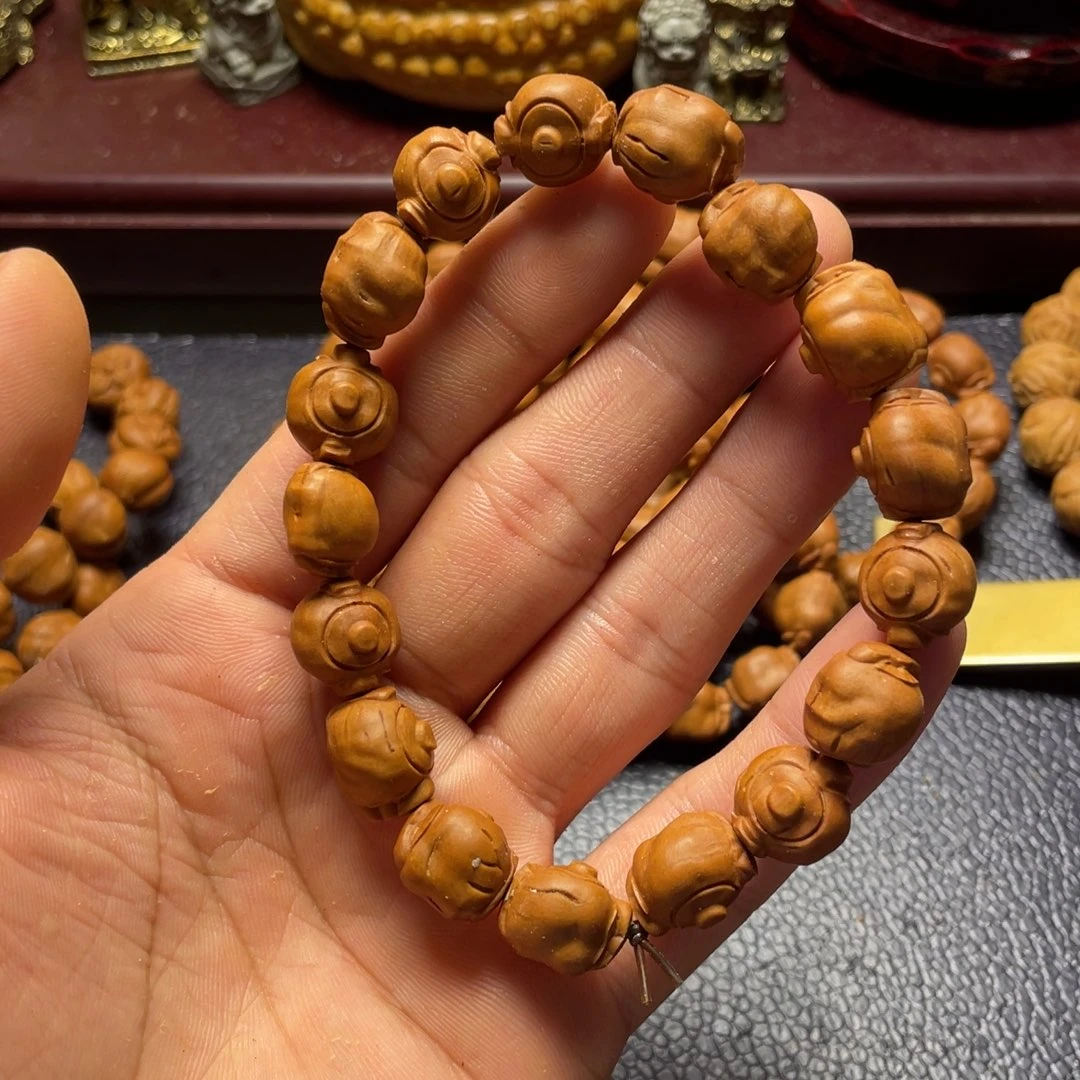 龙纹桃核雕刻瑕疵茶壶