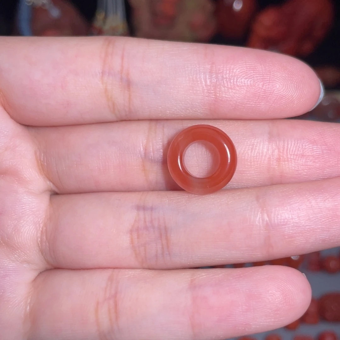 南红玛瑙未镶嵌冰飘跑环7.3mm