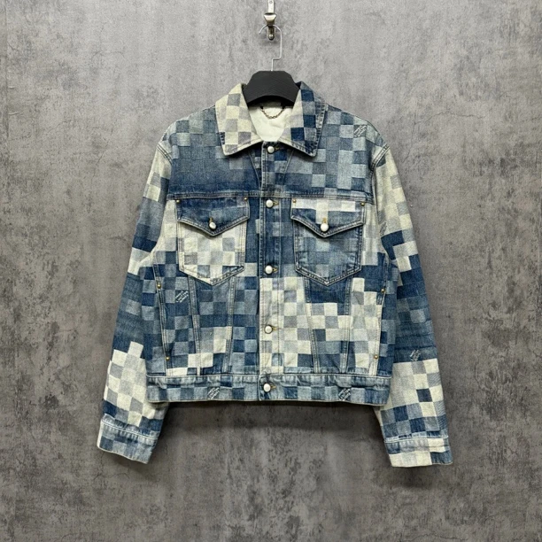 未使用 LouisVuitton/路易威登 Lv棋盘格满Logo牛仔夹克/WK306/54
