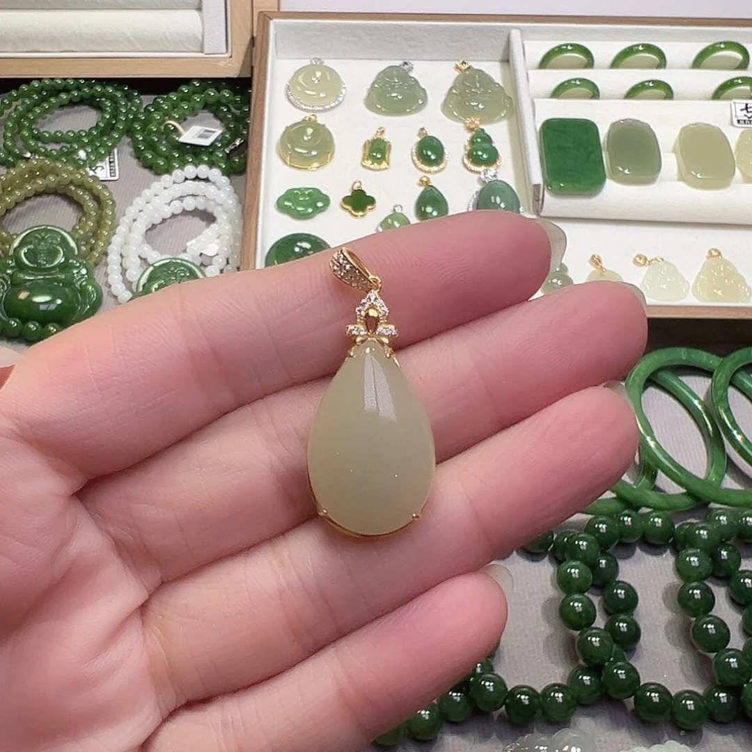 和田玉银S925镀金镶嵌颈饰