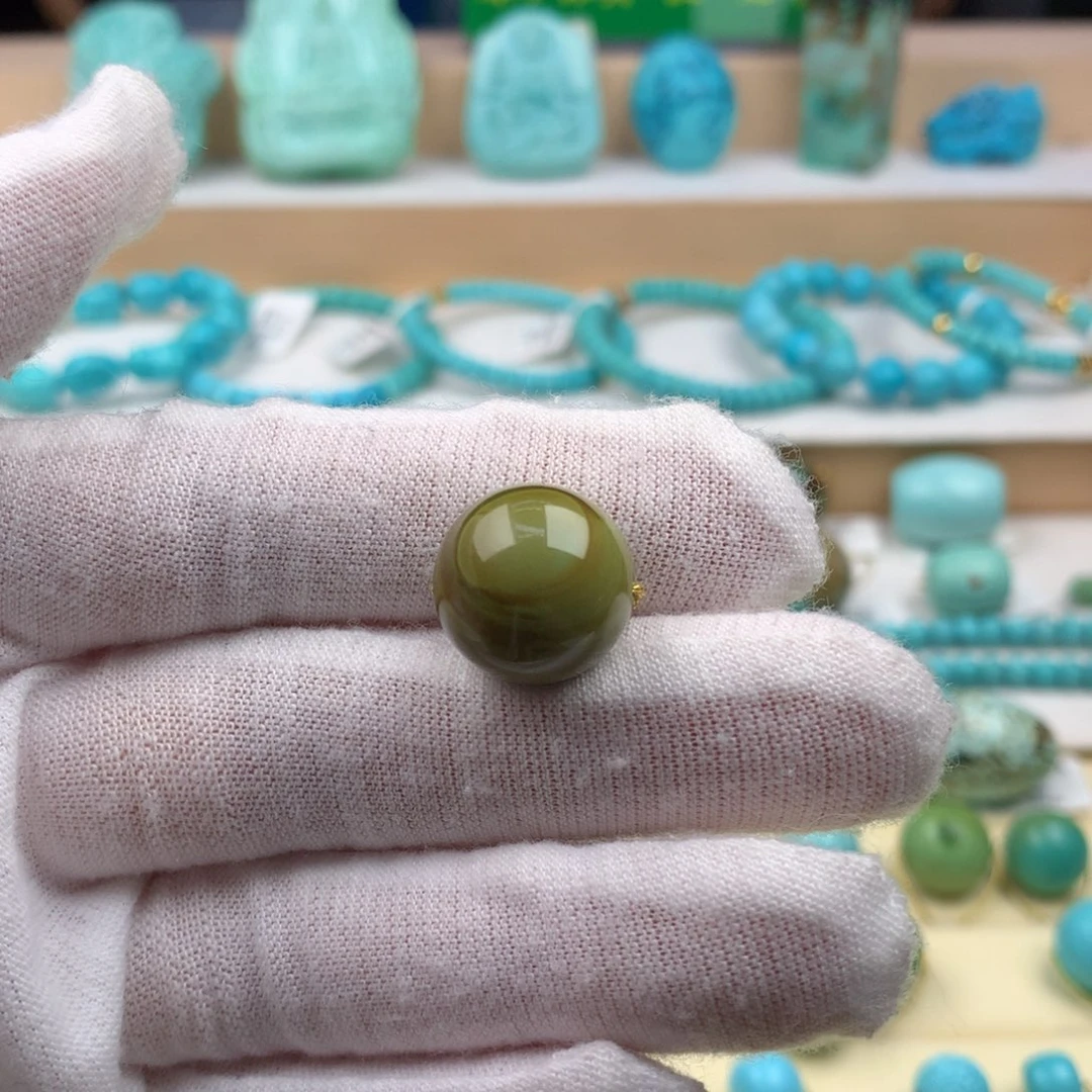 未镶嵌绿松石珠宝奇石