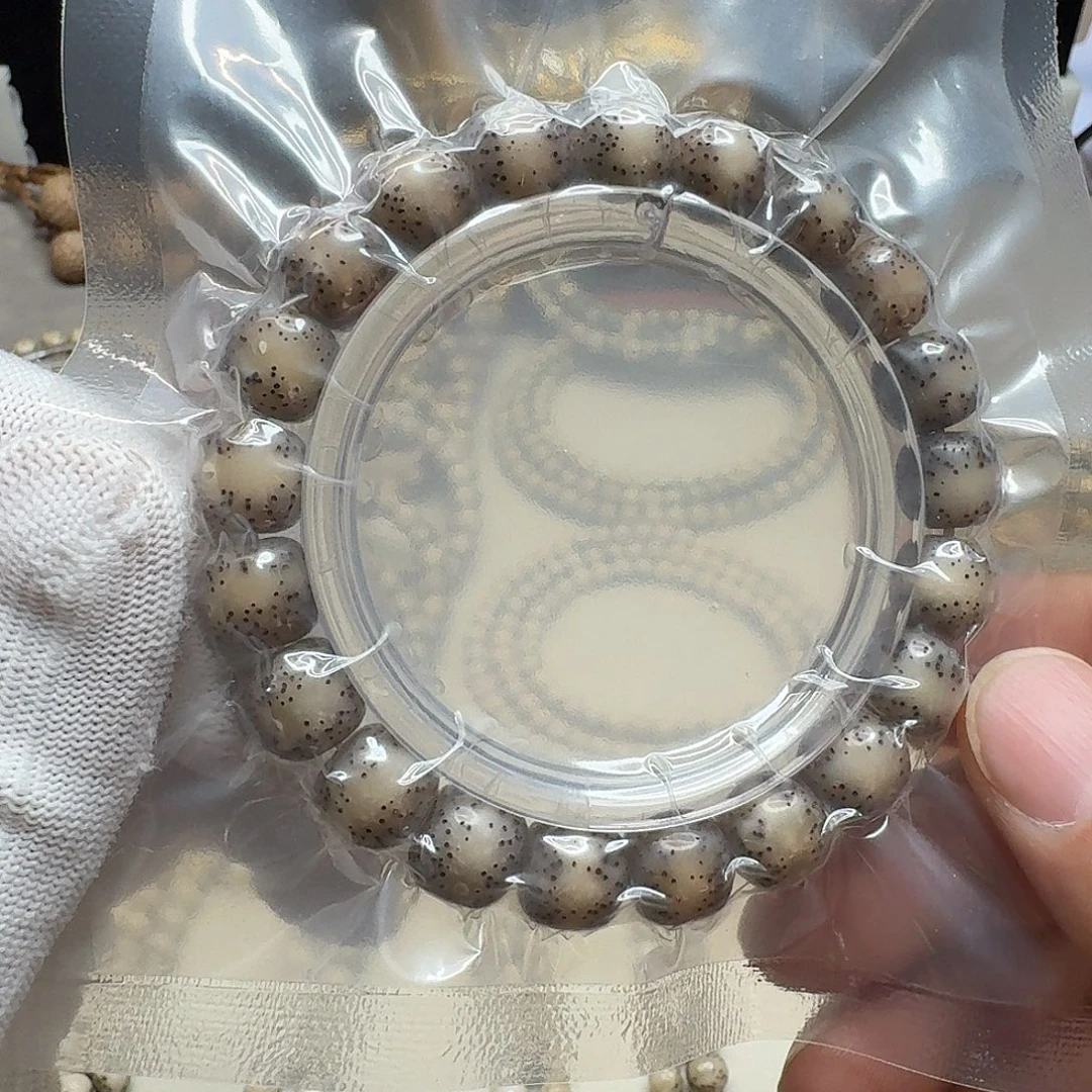 星月菩提手串石玉料11/10冰透果栋料通体留白小细星