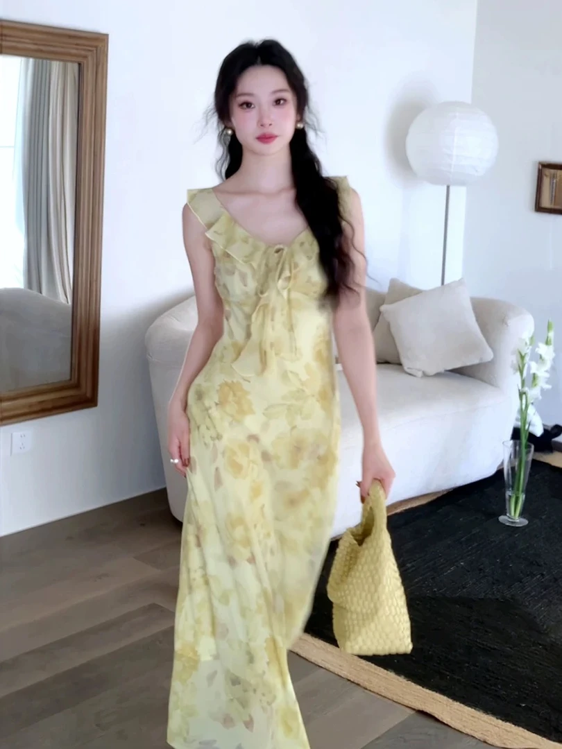 2025新款长裙无袖碎花法式连衣裙性感女装收腰显瘦AM8071
