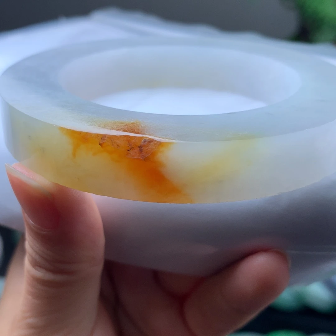 未镶嵌冰胶底鸡油超漏53一63定制翡翠
