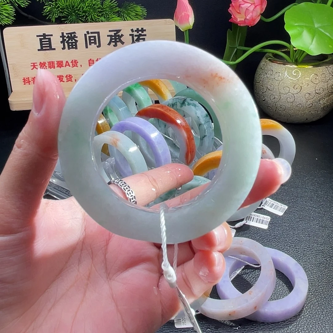 未镶嵌翡翠手镯定制翡翠